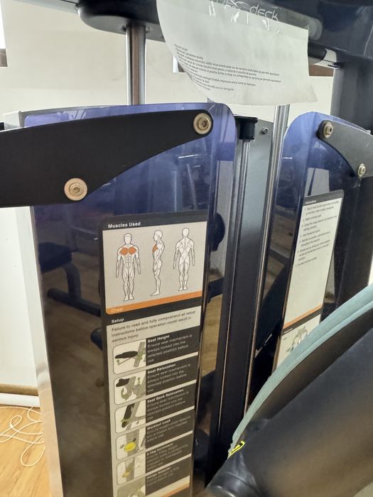 parat Pulse fluturari piept