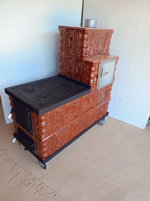 Soba de teracota 4 randuri cu plita mare si cuptor pe partea dreapta