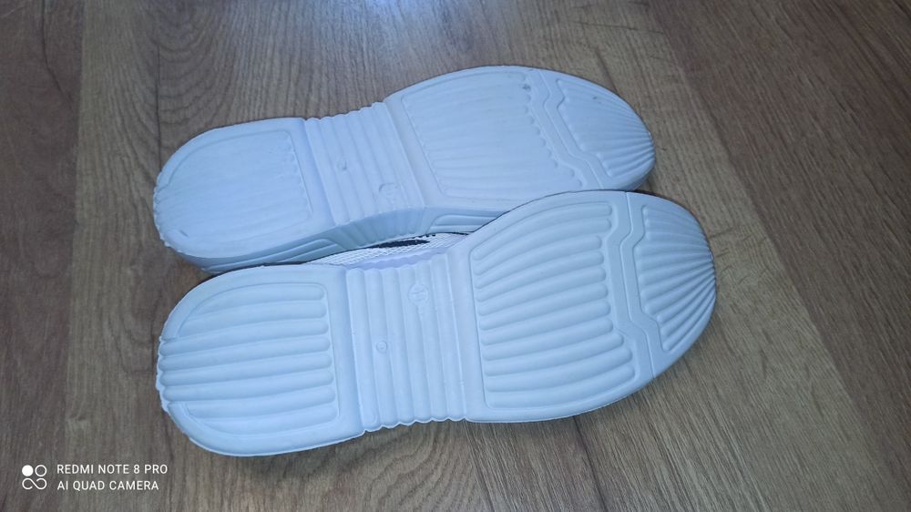 Леки, дишащи маратонки