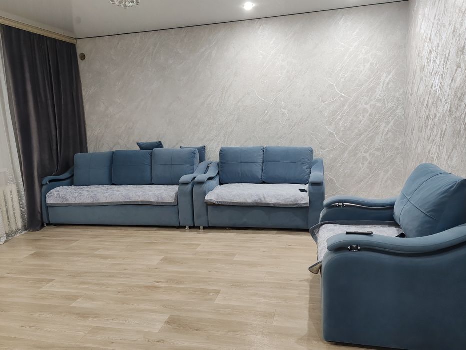 Тройка диван в отличном состоянии