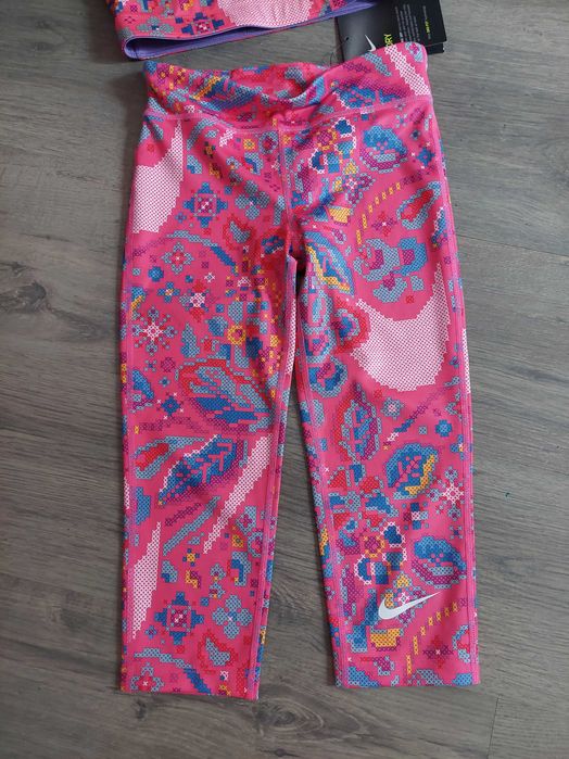 Екип за спорт Nike