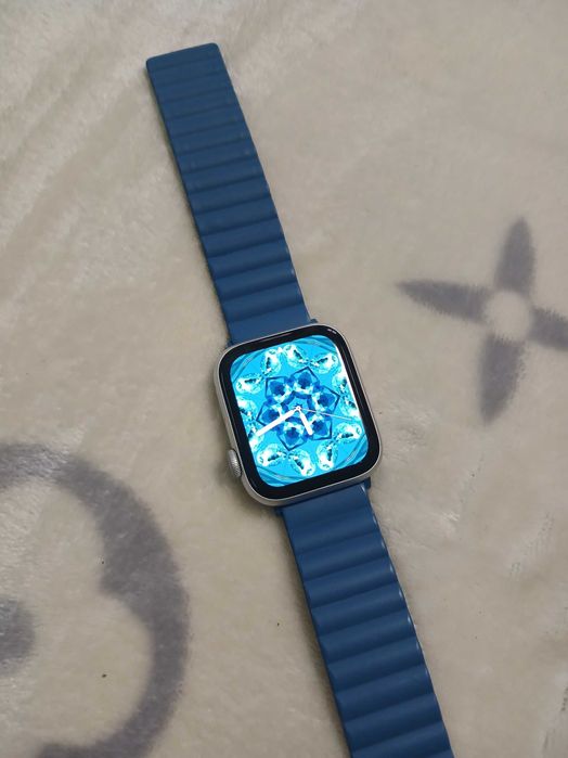 Apple Watch SE 44mm