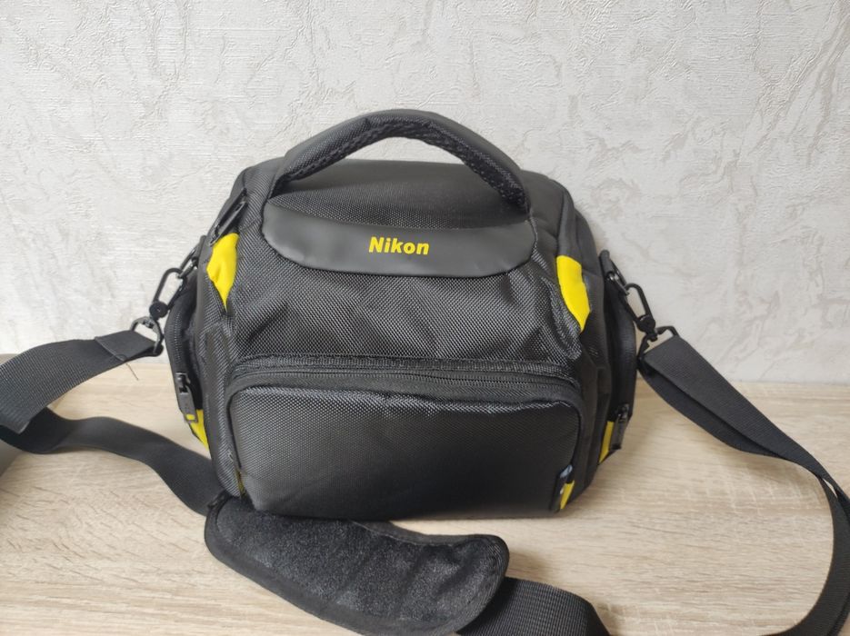 Продам фотоаппарат Nikon D7000