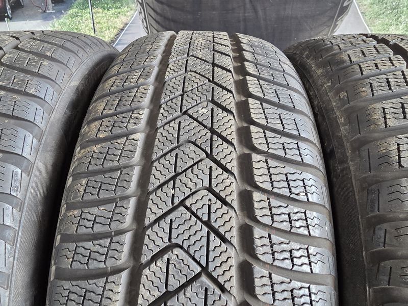 225/55/18 PIRELLI 4бр