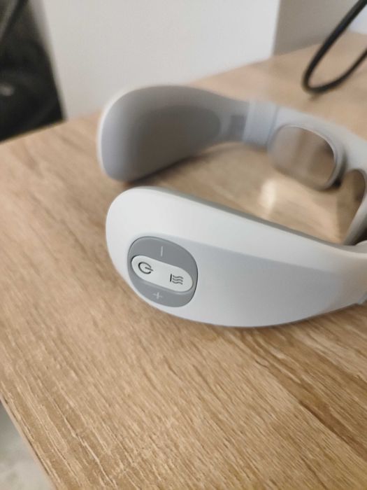 Массажёр для шеи