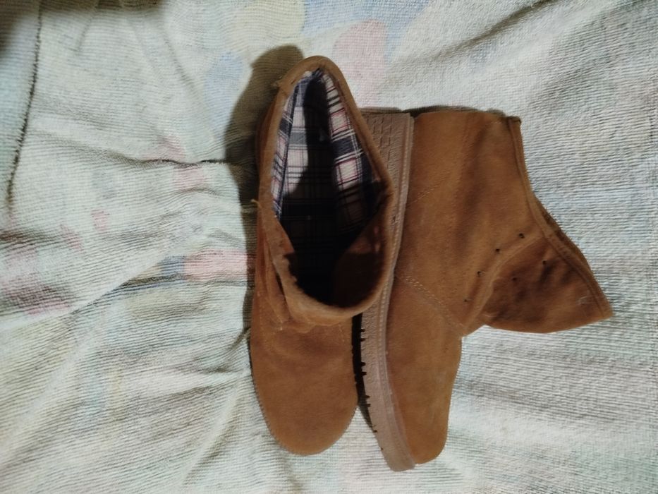 Лоферы и ботики новые