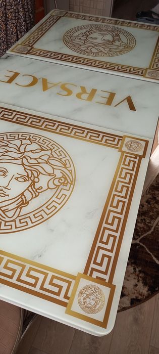 Продам стол со стульями Район 10 маг