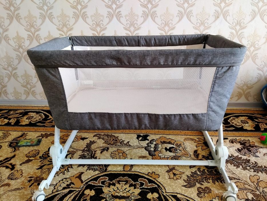 Продается манеж в хорошем состоянии