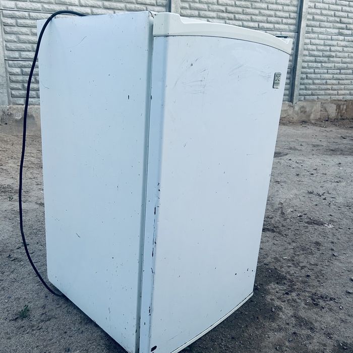 Мини холодильник продам