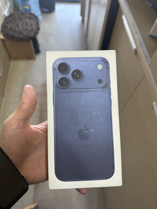 17 pro max 256 yengi