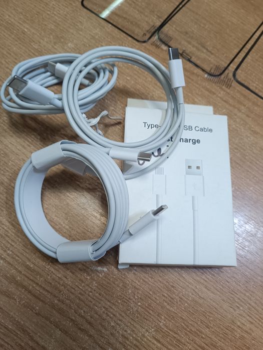 Adaptor usb și tib c