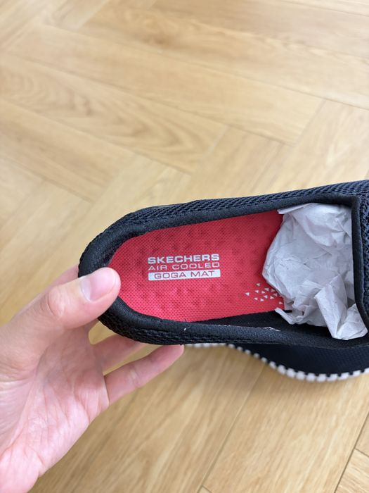 Слипоны от Skechers