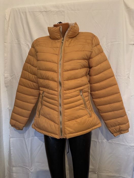 Яке, сезон-есен/зима.