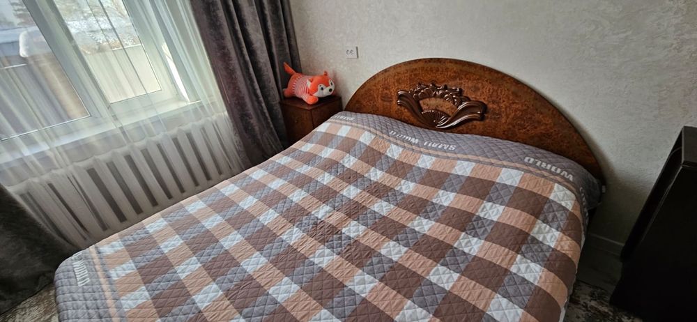 Срочно продам спальный гарнитур