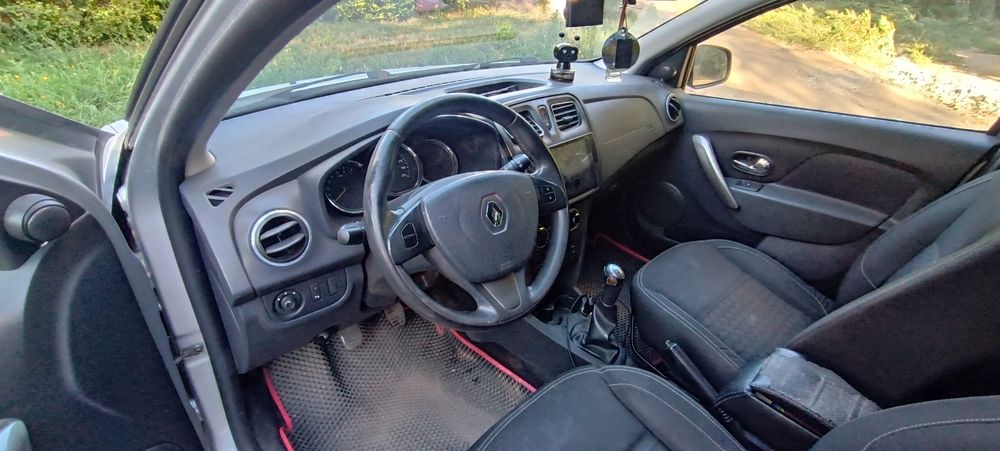 Продам Renault Sandero