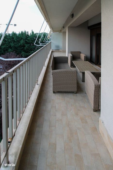 Iancu Nicolae:Apartament 3 camere,zona de exceptie,compound cu piscina