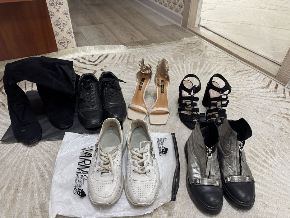 Продам обуви б/у размер 35