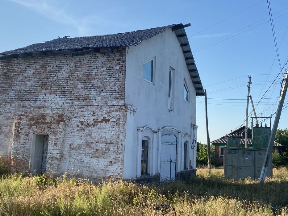 Продам здание в центре Боровское