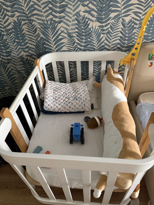 Продам детскую кроватку