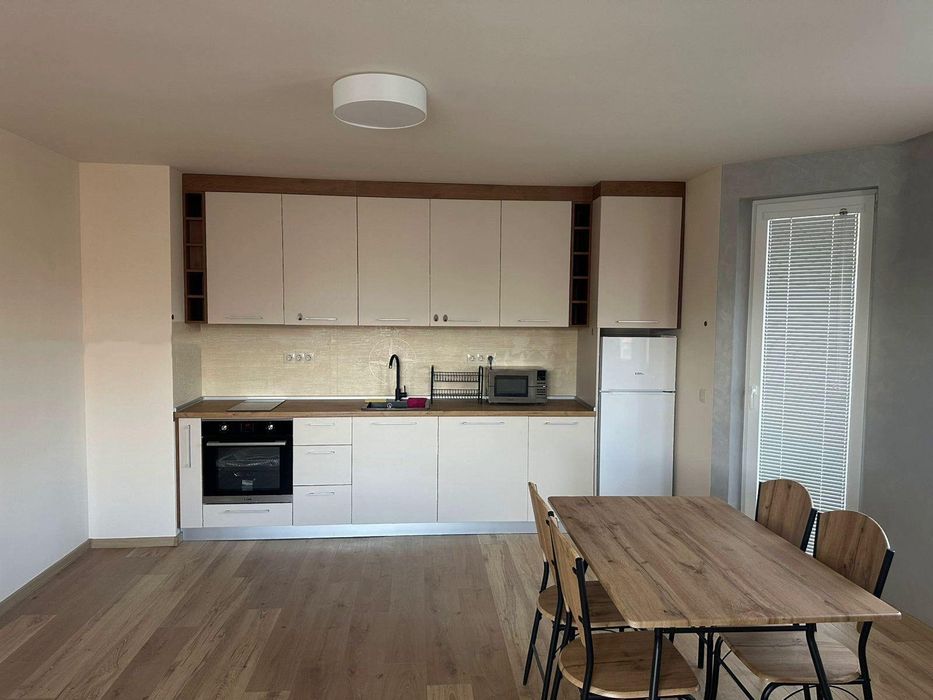 Дава се под наем Двустаен апартамент в София, Левски В - 74 кв.м за 568.14 € - Снимка #1