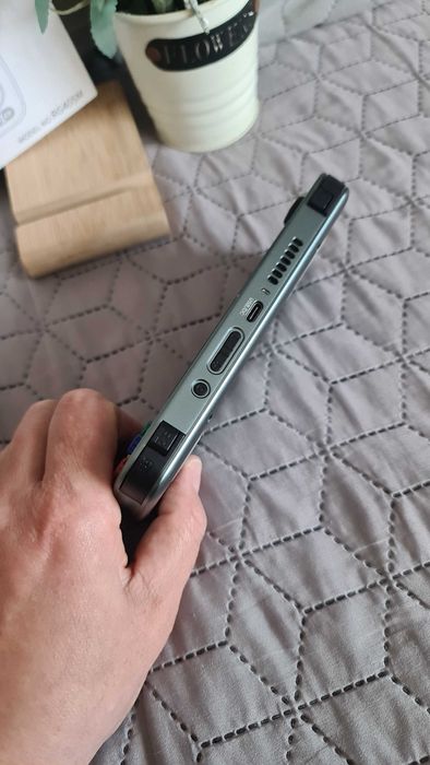 Anbernic Rg405 M нова