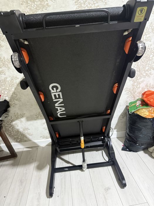 Беговая дорожка Genau