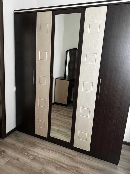 Продам Шкаф и комод