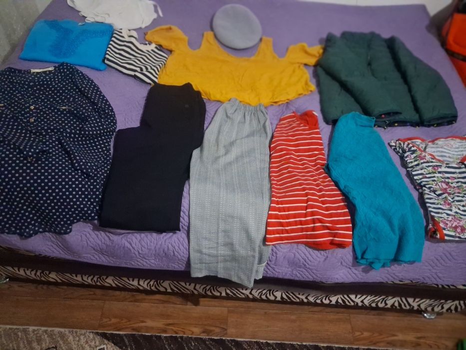 Вещи женские отдам даром