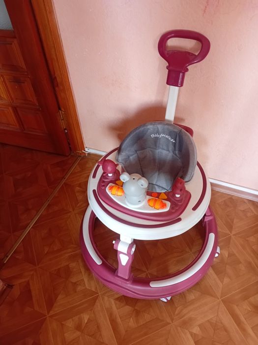 Срочно продам люльку, ходунки.