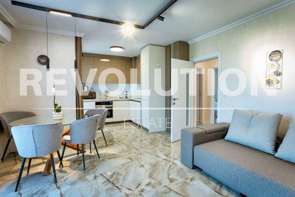 Дава се под наем Тристаен апартамент в Варна, Галата - 85 кв.м за 698.19 € - Снимка #1