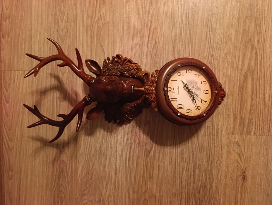 Продаю. Часы настенные