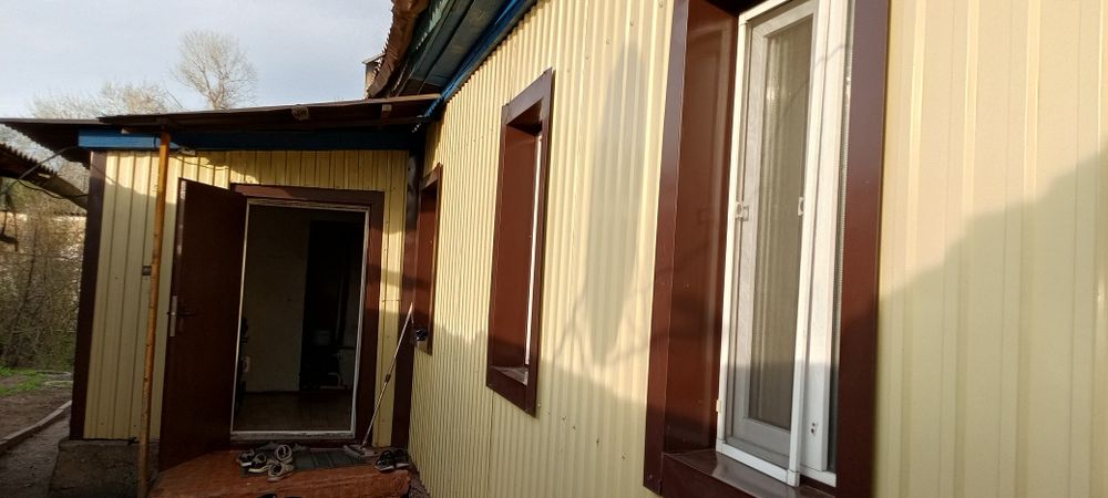 Продам дом. Район Дальний