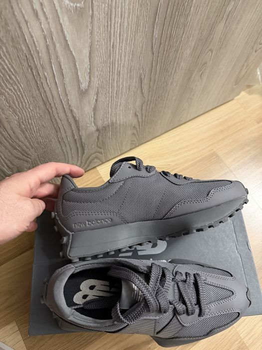 New Balance 327 gri U327SCC  marimea 37 noi originali