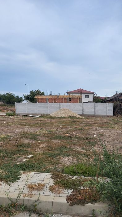 Casă nouă de vânzare în Alexandria