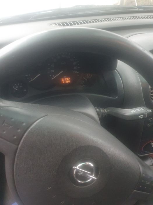Vind Opel  Corsa