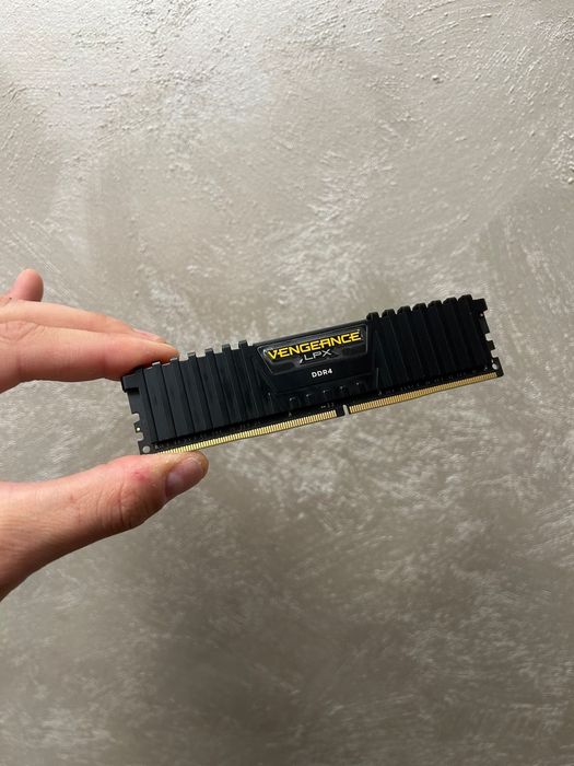 RAM Corsair Vengeance LPX Black 16GB DDR4 3000MHz