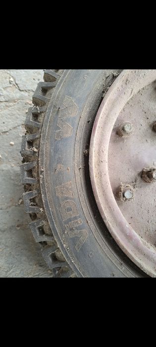 Гуми с джанти ...