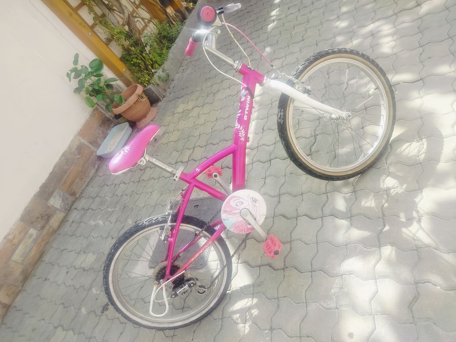 Bicicleta fete 8 -12 ani