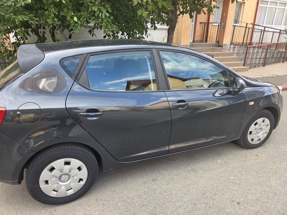Vând Seat ibiza 2010