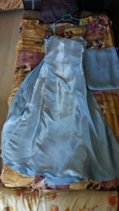 Бална рокля