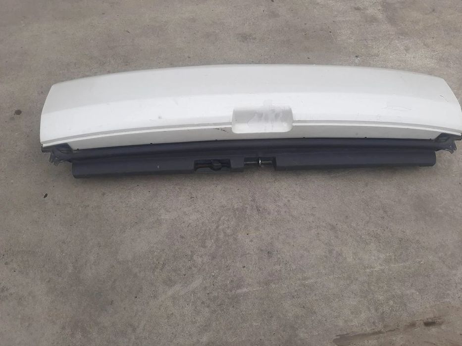 haion inferior usa portbagaj peugeot 3008 0u  dupa 2009