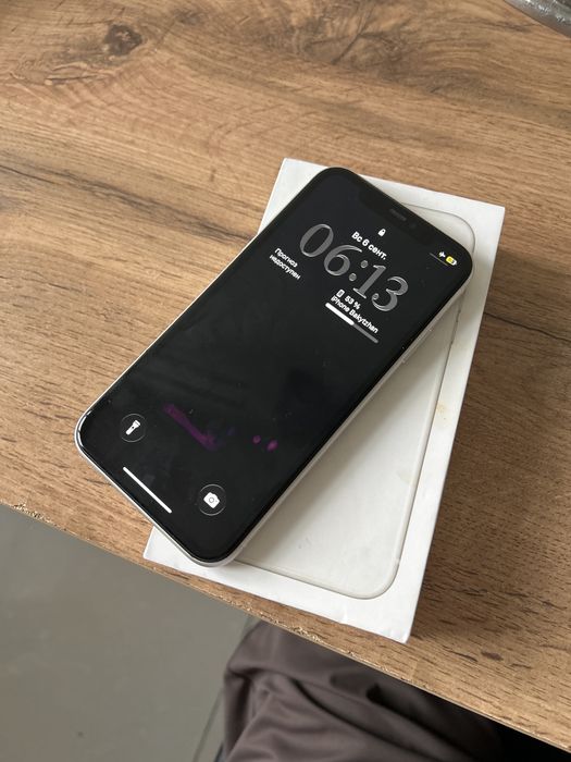 iphone 11 128 гб.        .