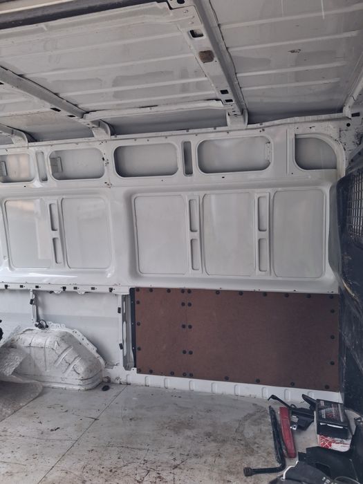 Продавам Ford tranzit 2.2 TDCI 100K