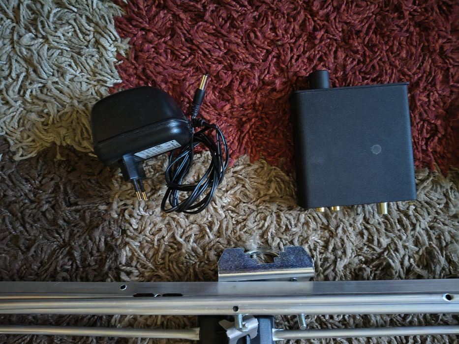 Sistem Audio Hi-Fi Complet: Tuner Pro-Ject Box + Antenă Dipol Profesională + Accesorii