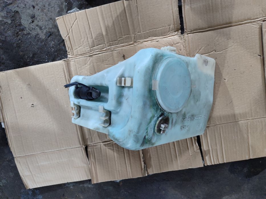 Форсунка на Мерседес 111 двигатель