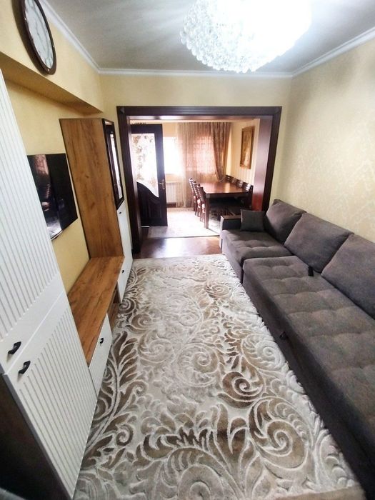 Аренда 4-комнатная квартира Метро Космонавтов с обстановкой