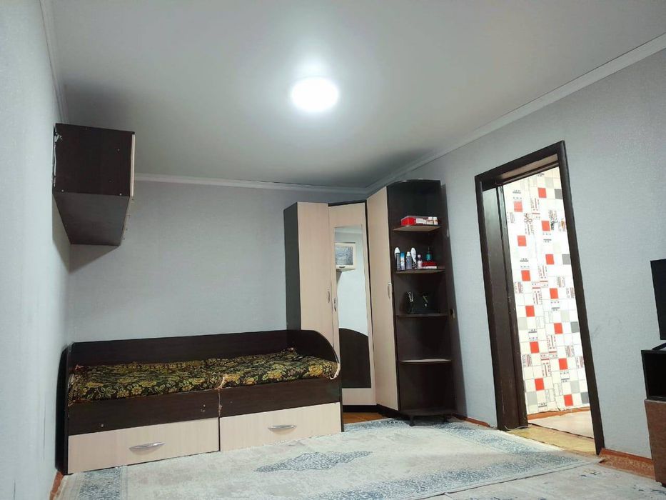 Продам 2 комнатную квартиру