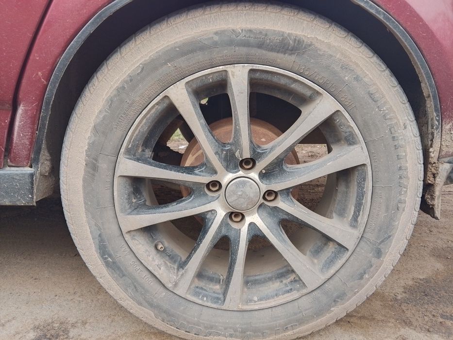 Продам диски с покрышками комплект