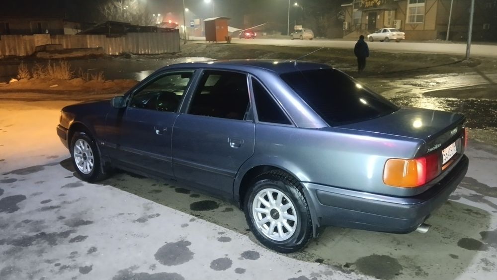 Продам Audi 100 c4