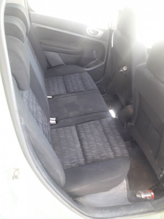 Пежо307 Peugeot307 2.0 HDI хечбек само на части